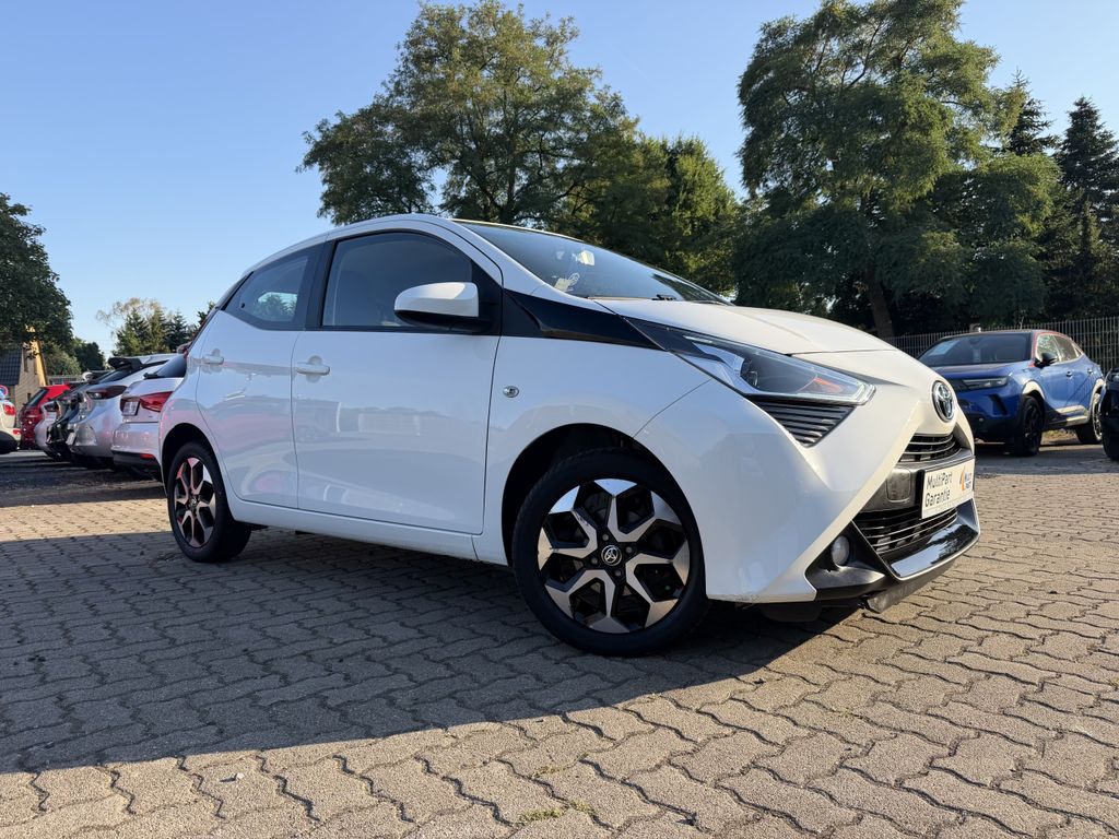 Bild des Angebotes Toyota AYGO TEAM-D/KAMERA/KLIMA/AUTOMATIK/62TKM/1.HD