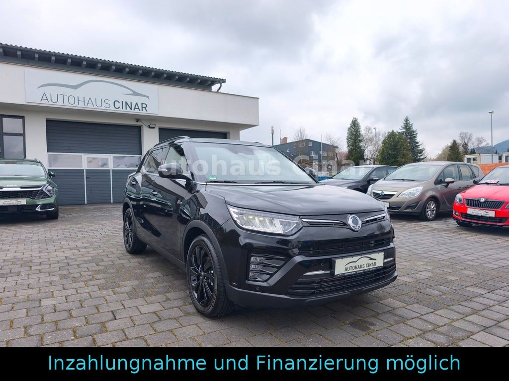 Bild des Angebotes Ssangyong Tivoli 1.5T-GDi Blackline*Navi*Kamera*Leder*LED*