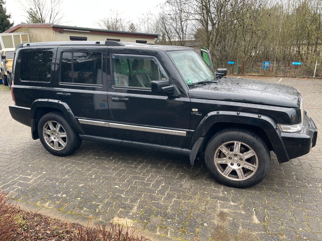 Bild des Angebotes Jeep Commander Overland