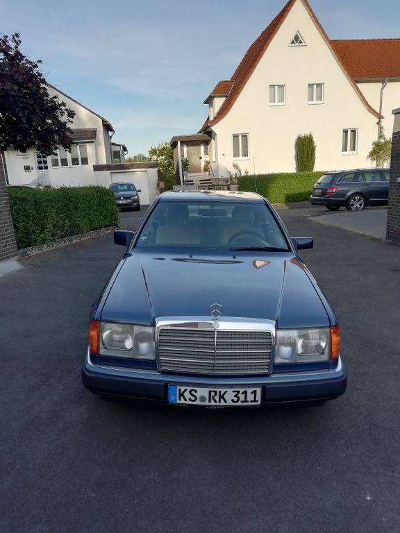 Bild des Angebotes Mercedes-Benz CE 300 W 124