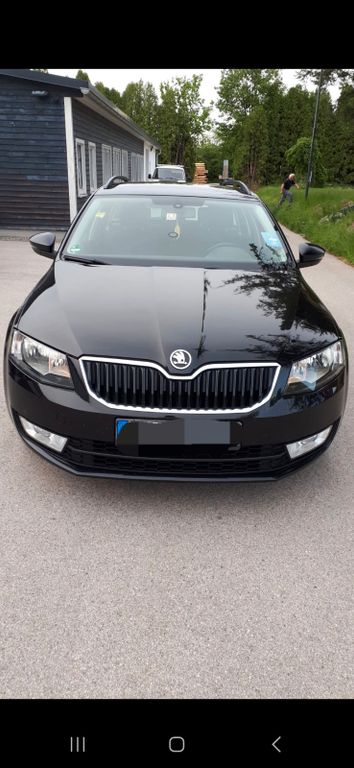 Bild des Angebotes Skoda Octavia 1.6 TDI Elegance Combi Elegance