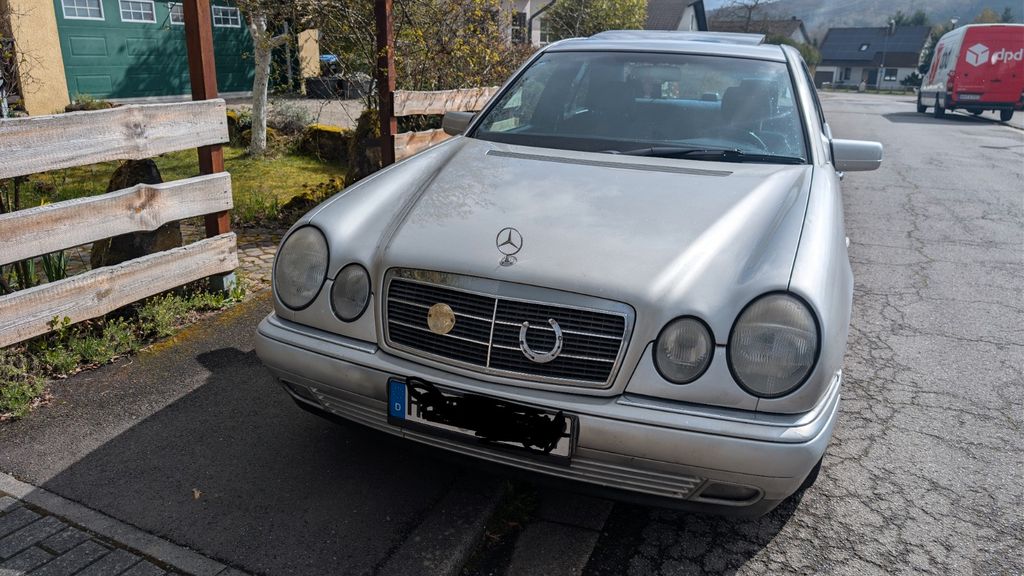 Mercedes-Benz 280