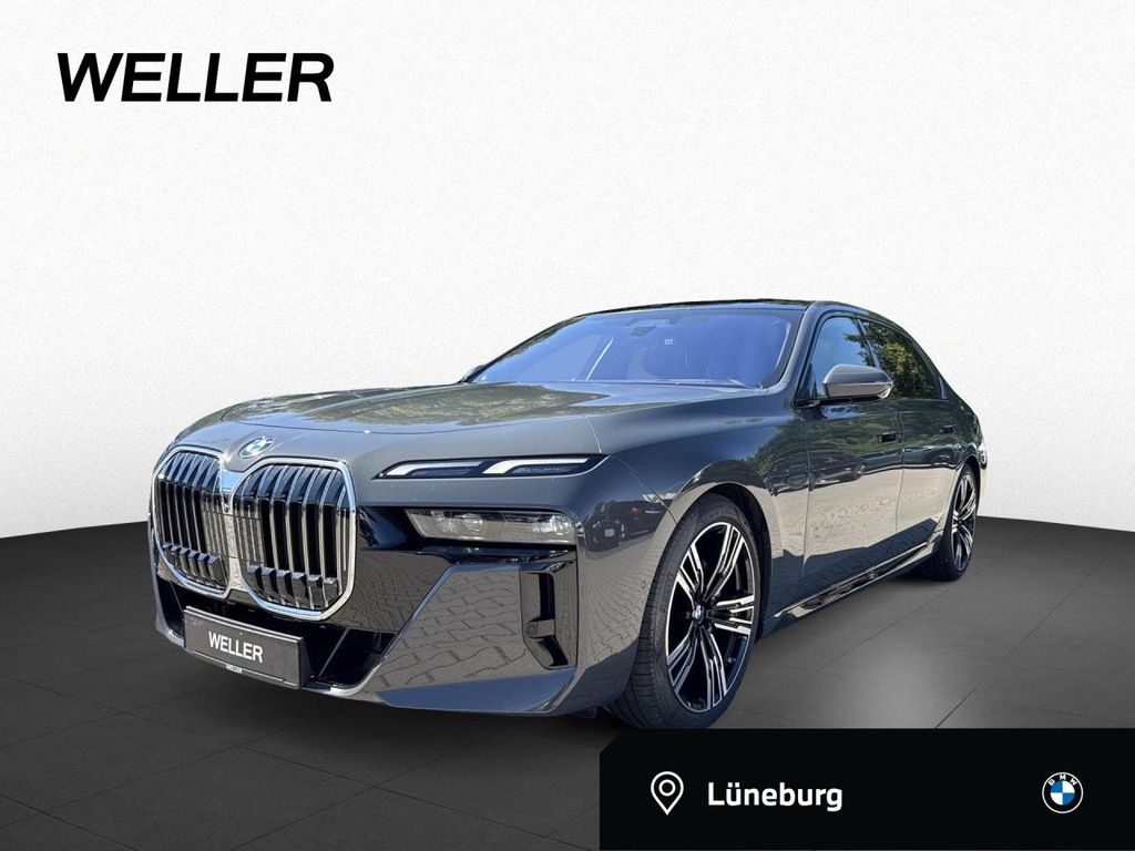 Bild des Angebotes BMW 740d xDr M SPORT SkyL,AHK,StHz,HUD,PAPro,DAPro