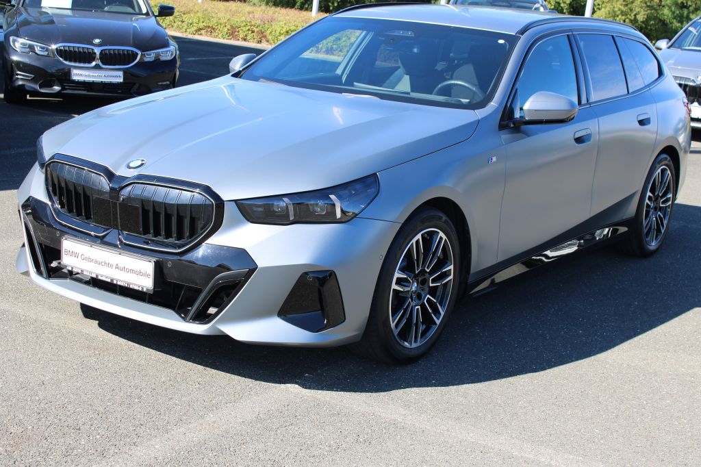 Bild des Angebotes BMW 520d xDrive M Sportpaket Head-Up HK HiFi DAB