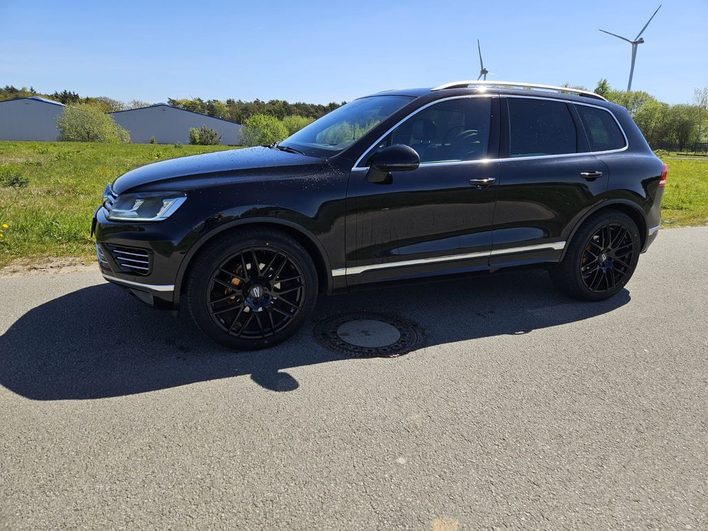 Bild des Angebotes Volkswagen Touareg 3.0 V6 TDI R-Line 22 Zoll Navi ACC