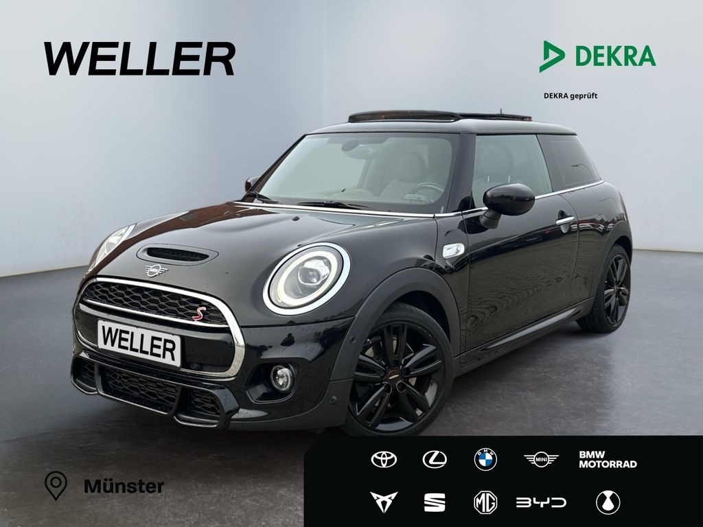 Bild des Angebotes MINI Cooper S JCW Paket*Pano*LED*PDC v. & h.*Tempo*SH