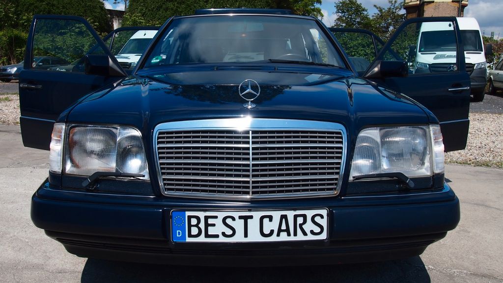 Bild des Angebotes Mercedes-Benz E 280 AMG PAKET SAMMLER FAHRZEUG !!