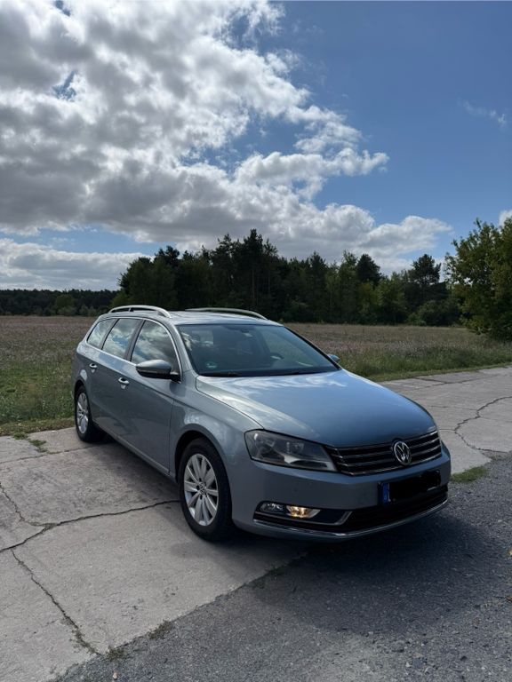 Bild des Angebotes Volkswagen Passat 2.0 TDI Comfortline BlueMotion Tech C...