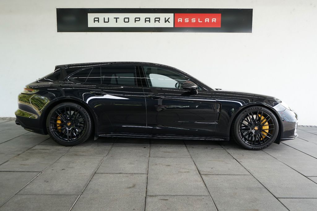 Bild des Angebotes Porsche Panamera Turbo S Sport Turismo/Black/Approved