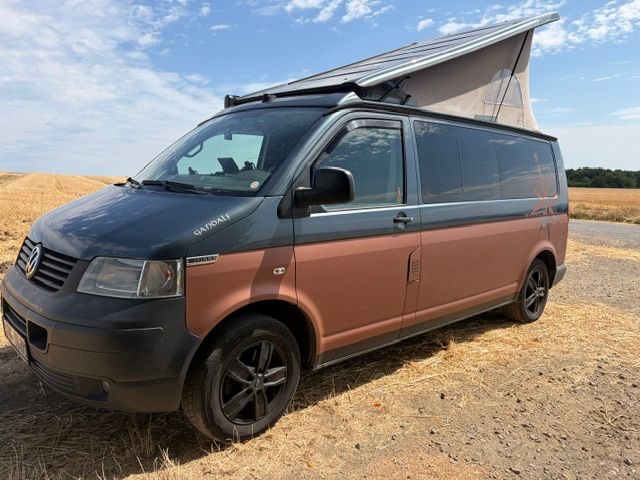 Bild des Angebotes Volkswagen VW Bus 2,5 TDi 4Motion Camper - NEUER MOTOR