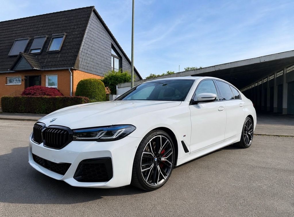 Bild des Angebotes BMW M550i xDrive VOLLAUSSTATTUNG | 2J.Garantie