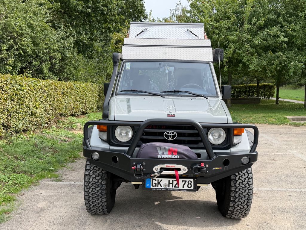 Toyota Land Cruiser HZJ78 4.2 Diesel
