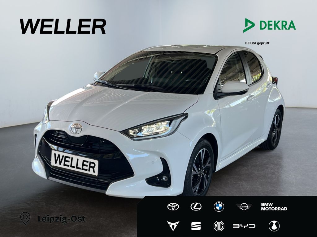 Bild des Angebotes Toyota Yaris Hybrid Teamplayer *ACC*PDC*SHZ*Kessy*