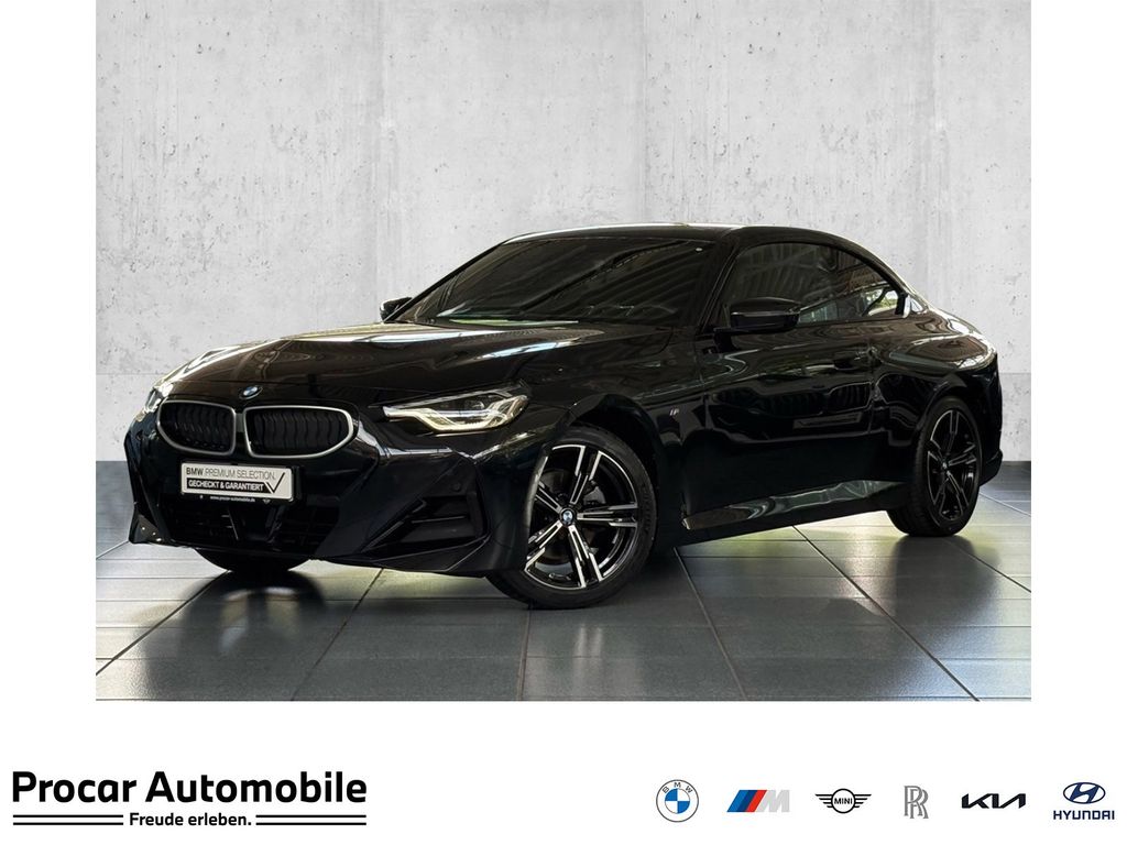 Bild des Angebotes BMW 220i Coupé M Sport AdapLED PA RFK Shz AHK 18" LM