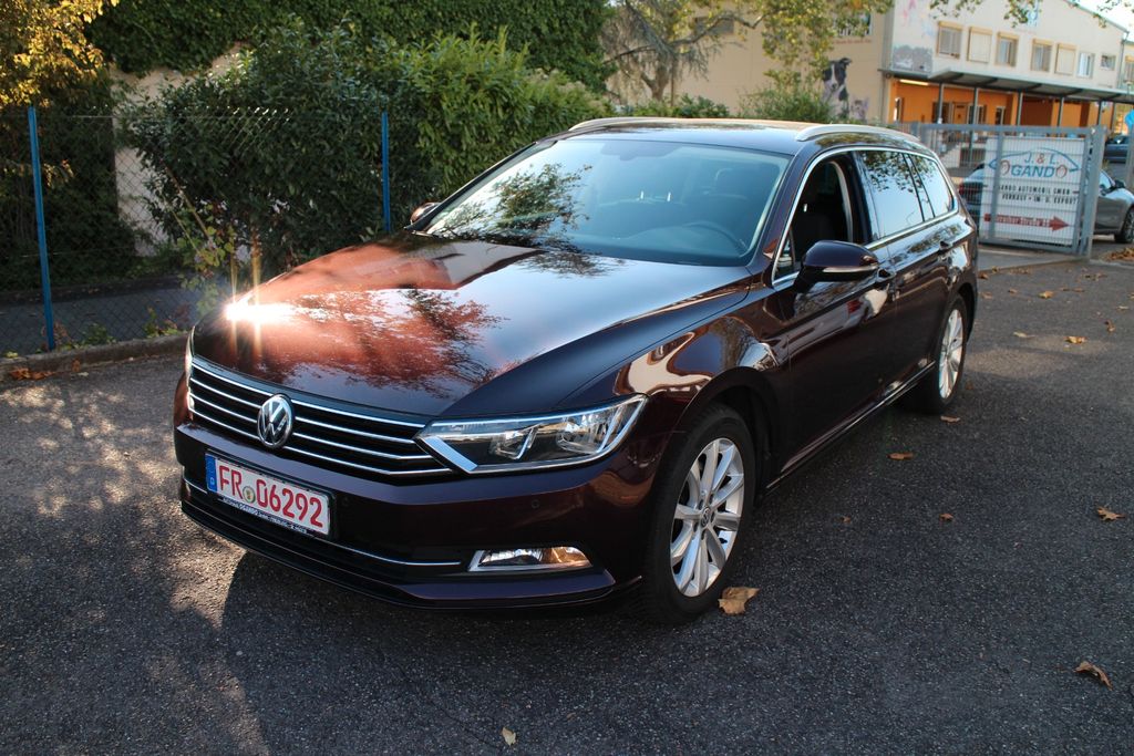 Bild des Angebotes Volkswagen Passat Variant 1.6 TDI Comf/EUR6/Nav/SHZ/APS/AHK