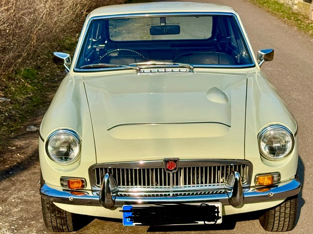 Bild des Angebotes MGC GT, sehr gepflegt, neuer TÜV, Rechtslenker