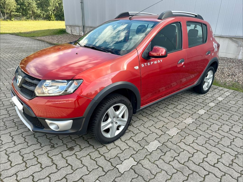 Bild des Angebotes Dacia Sandero /1.Hand/89PS