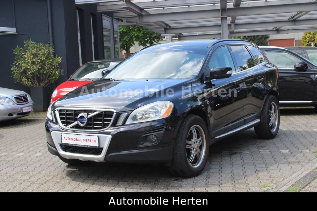 Bild des Angebotes Volvo XC60 2.4 D *Momentum AWD*AUTOMATIK*AHK*TÜV NEU*