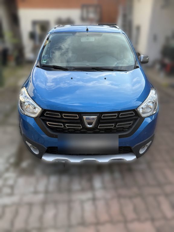 Bild des Angebotes Dacia Lodgy Stepway TCe 100 GPF Comfort - 5-Sitzer