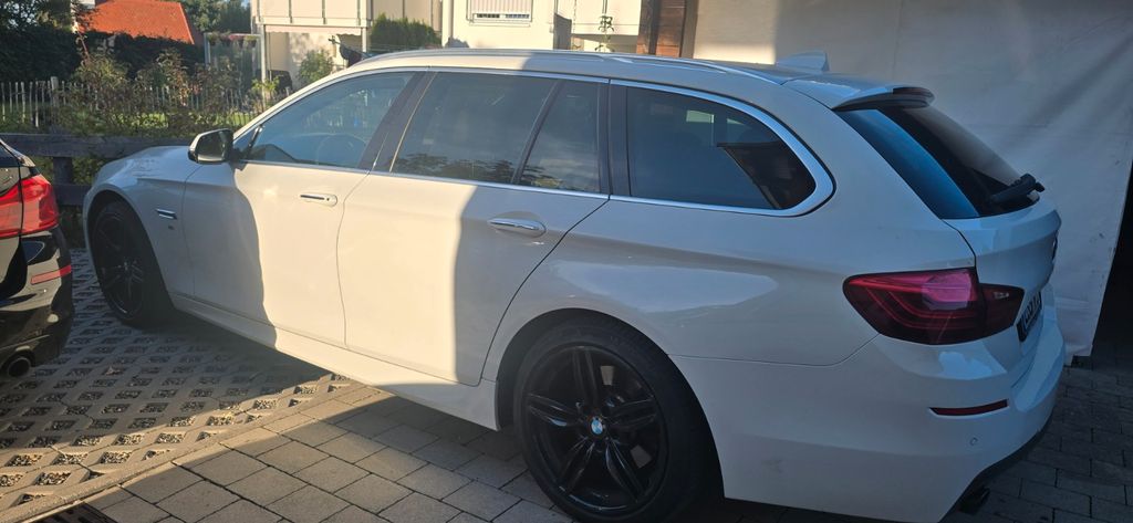 Bild des Angebotes BMW 535d F11 xDrive Touring M-Paket Standheizung ACC