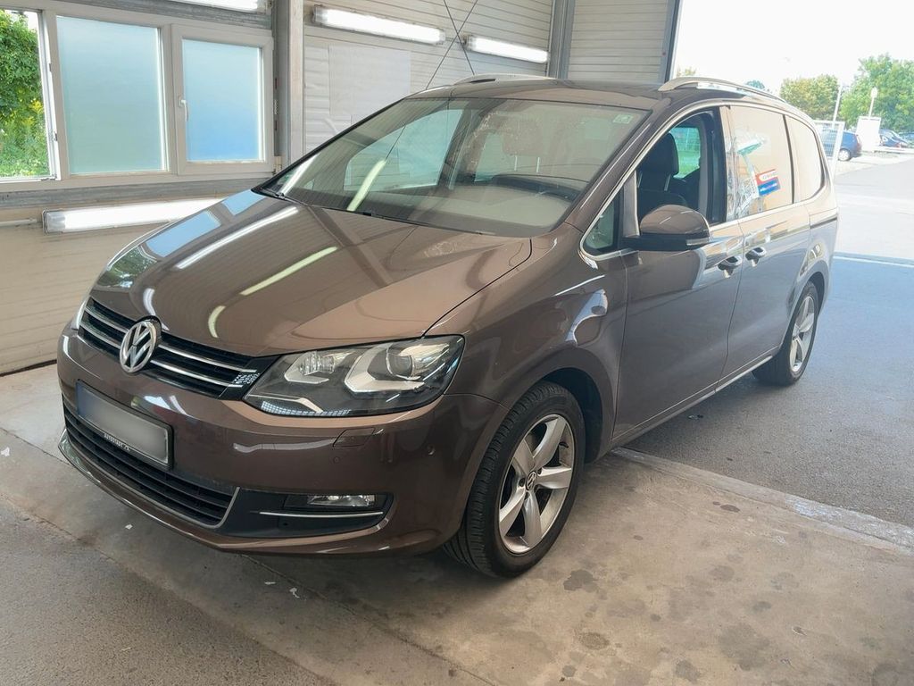 Bild des Angebotes Volkswagen Sharan Highline 2.0TDI DSG/1. HAND/7 SITZE/PANO
