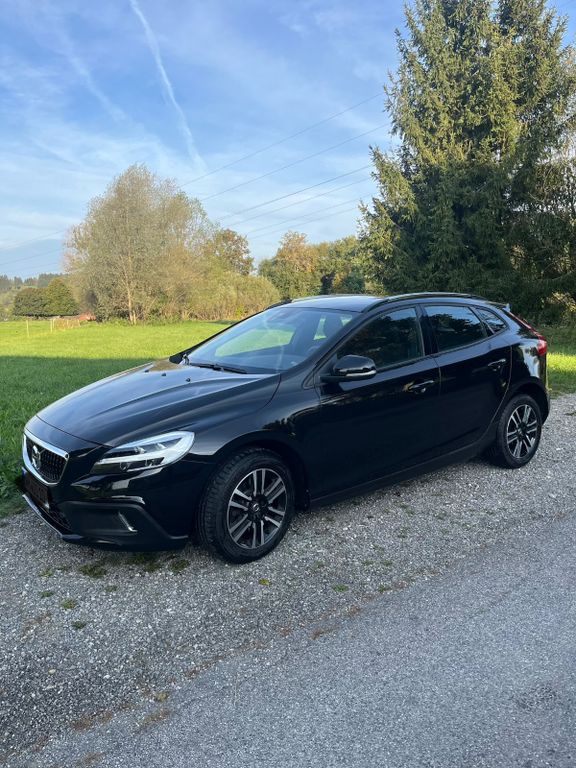 Bild des Angebotes Volvo V40 Cross Country T3 Momentum Momentum