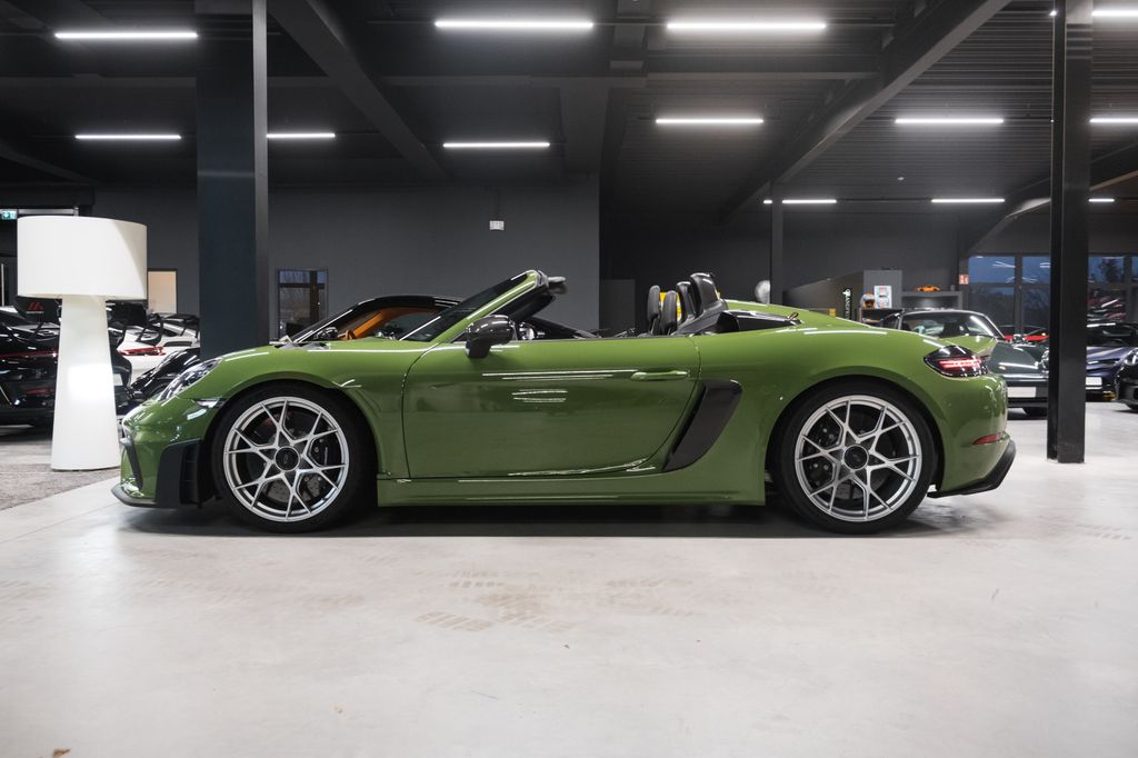 Bild des Angebotes Porsche 718 Spyder RS - PTS-Lift-Weissach-PCCB-LED