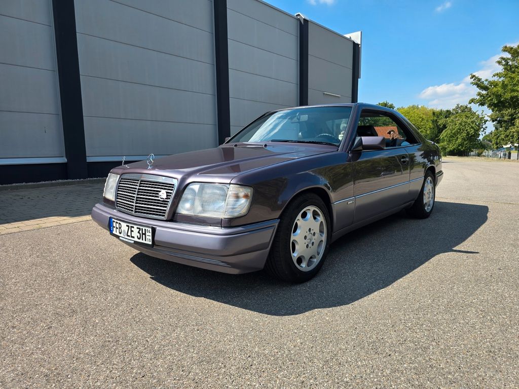 Bild des Angebotes Mercedes-Benz 320 Coupe