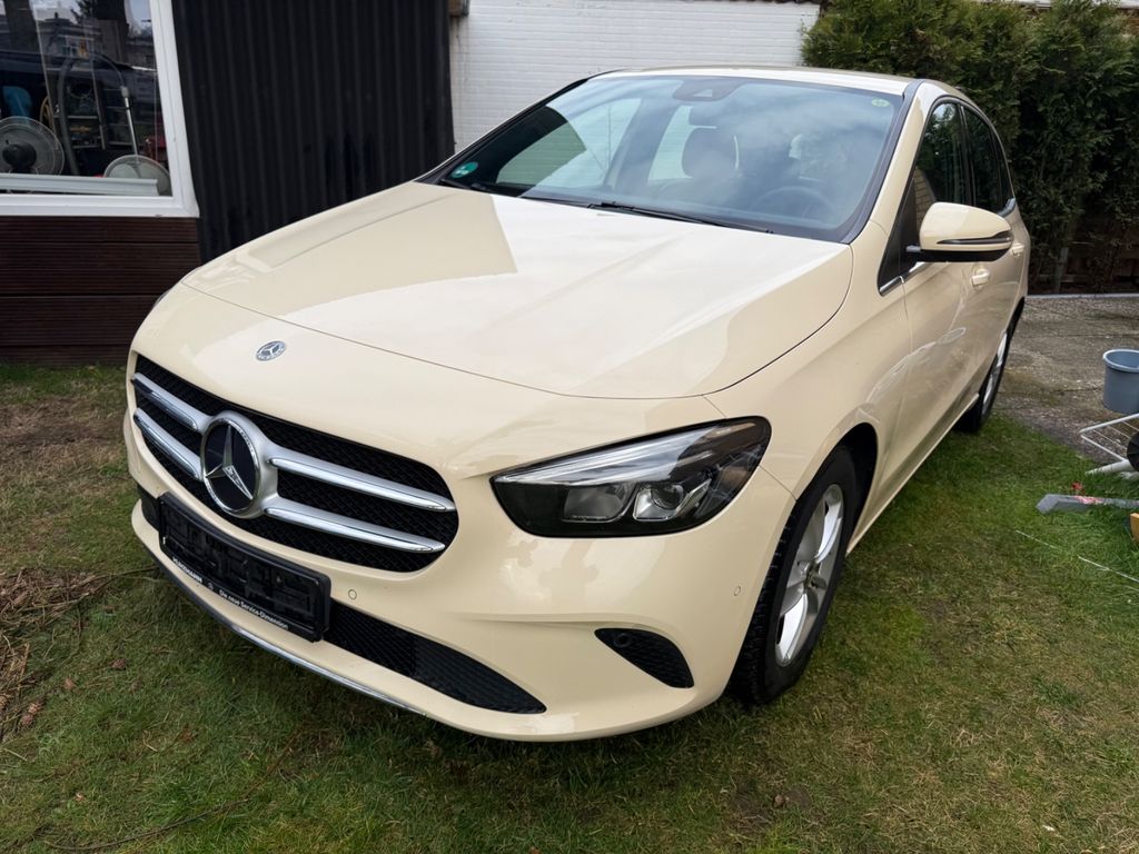 Bild des Angebotes Mercedes-Benz B 180 d DCT -