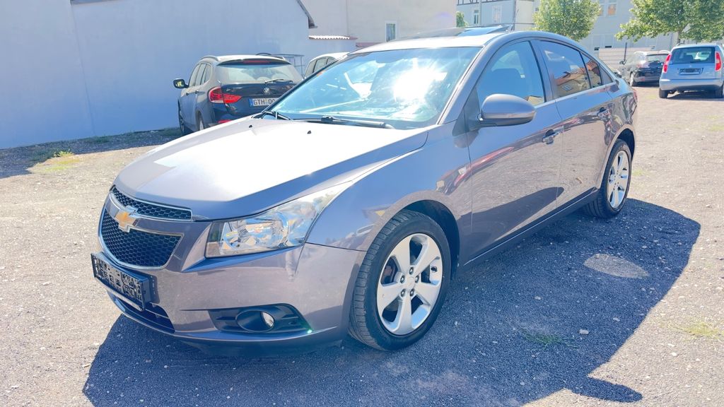 Chevrolet Cruze Navi Schiebedach Tüv 03.2027