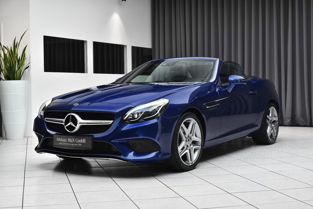 Bild des Angebotes Mercedes-Benz SLC 180 *Pano* Airscarf* Sitzheizung*