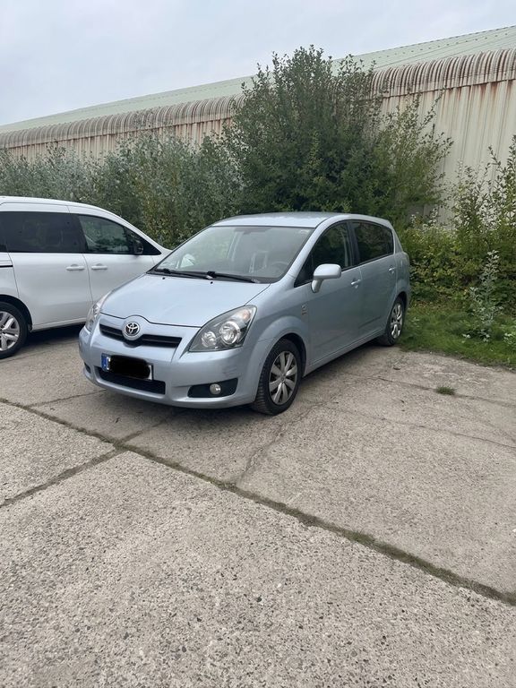 Bild des Angebotes Toyota Corolla Verso 2.2-l-D-CAT Sol Sol