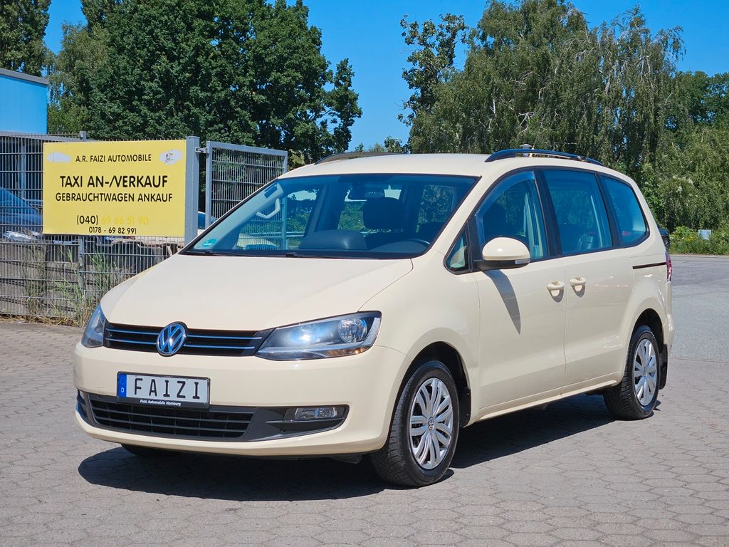 Bild des Angebotes Volkswagen Sharan 2.0 TDI SCR DSG Kamera Automatik 150 PS