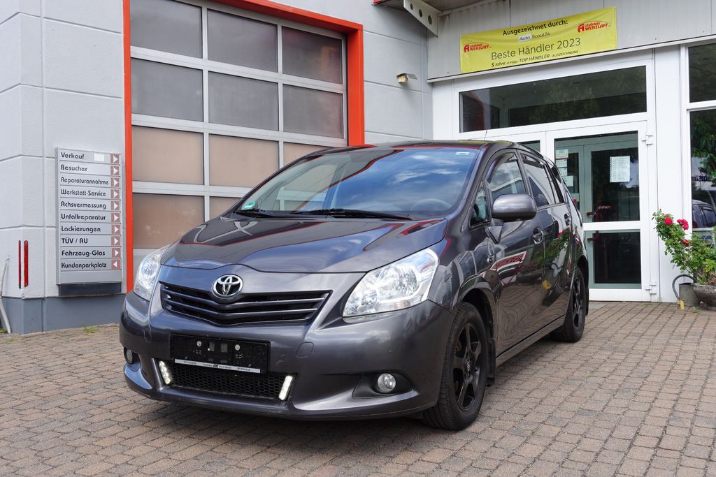 Bild des Angebotes Toyota Verso 1.8l Life 7 Sitze Kamera Navigation
