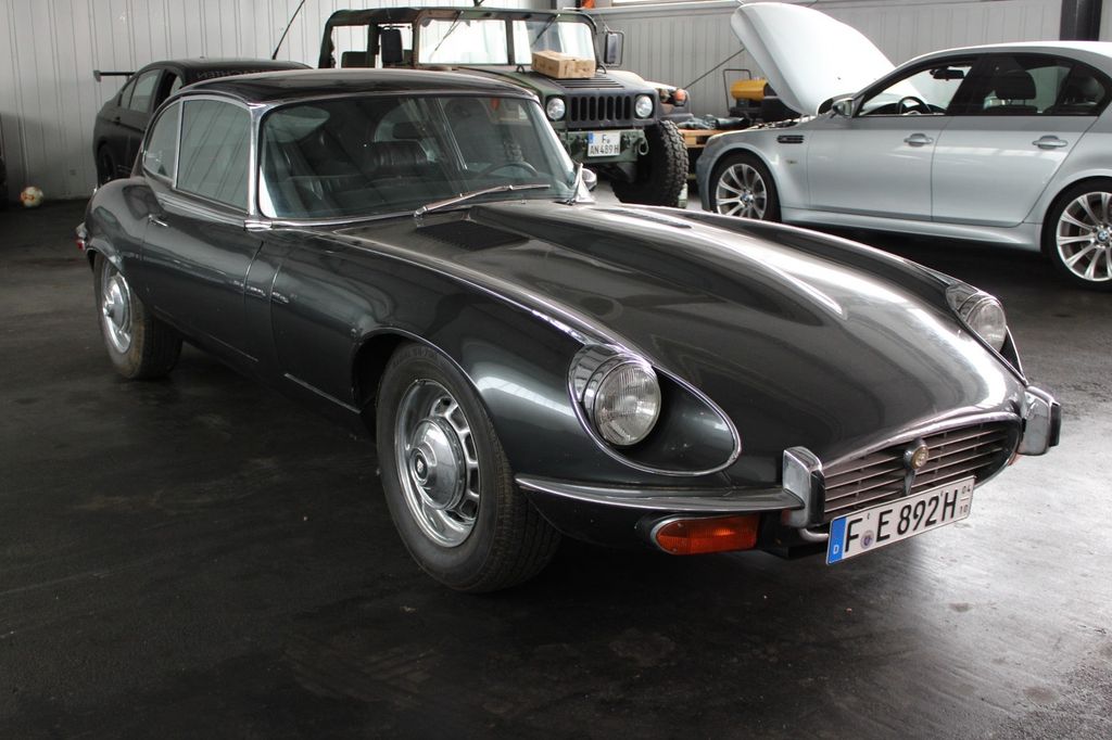 Bild des Angebotes Jaguar E-Type matching numbers Schalter V12
