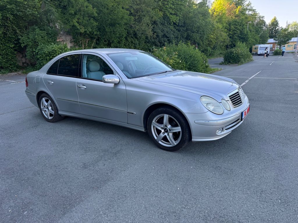 Bild des Angebotes Mercedes-Benz E 240 AVANTGARDE