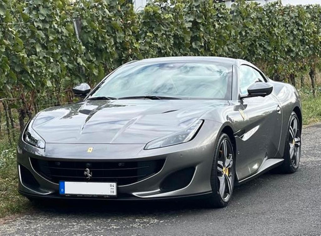 Bild des Angebotes Ferrari Portofino Historische Farbe, Daytona-Sitze