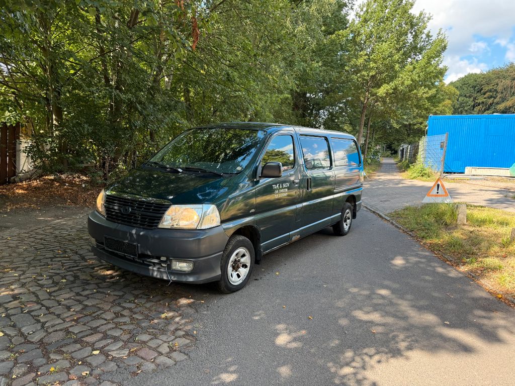 Bild des Angebotes Toyota Hiace D4D LANG