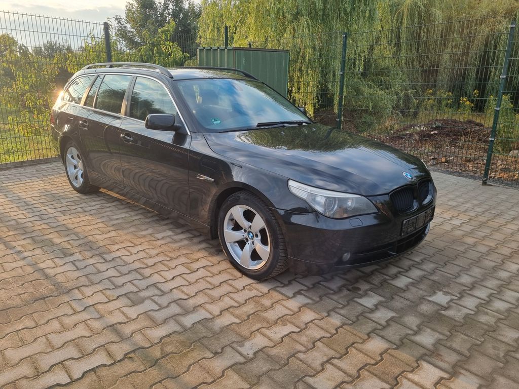 Bild des Angebotes BMW 523i A touring  Vollausstattung  Panorama Leder