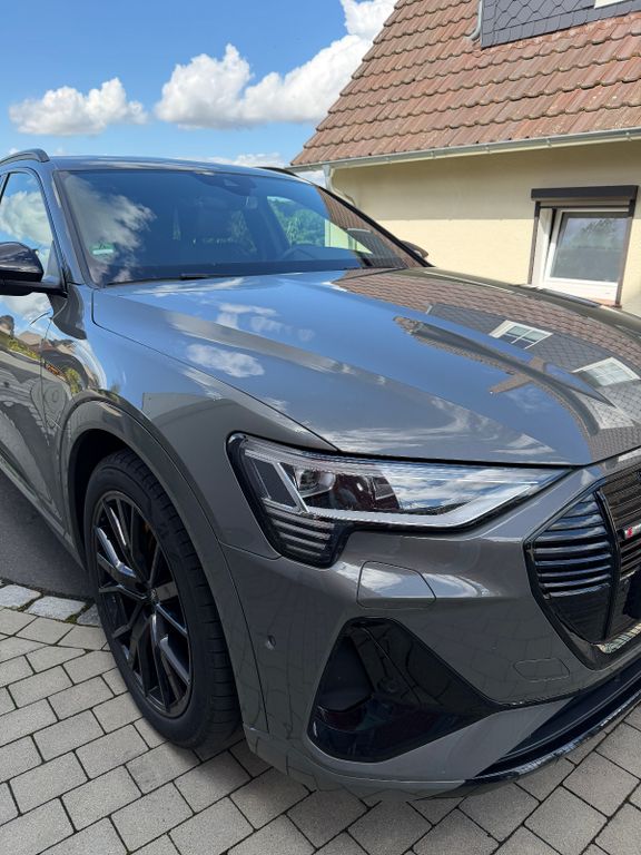 Bild des Angebotes Audi e-tron 50 quattro S line, black edition