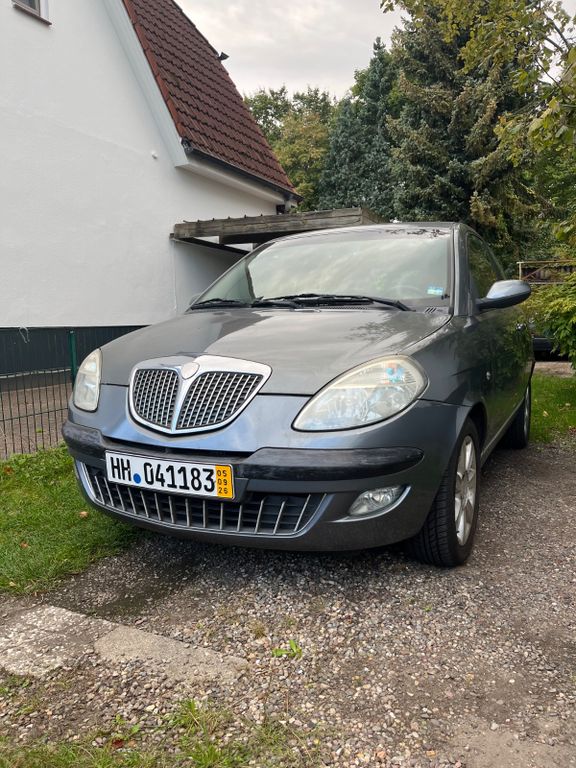Bild des Angebotes Lancia Ypsilon TÜV NEU, 80PS