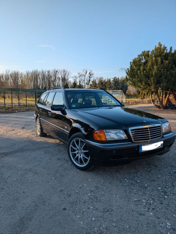 Bild des Angebotes Mercedes-Benz C 230