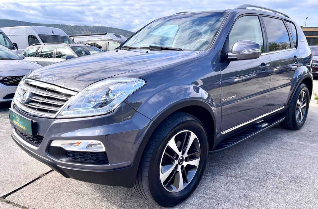 Ssangyong REXTON 2.2 Executive 4WD Navi 7 Sitze 3,5t