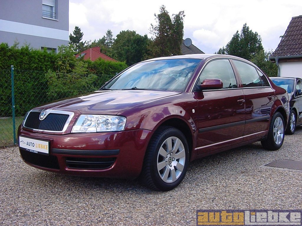 Bild des Angebotes Skoda SUPERB 1.8 T COMFORT KLIMAAUT,SHZ,PDC,GRA