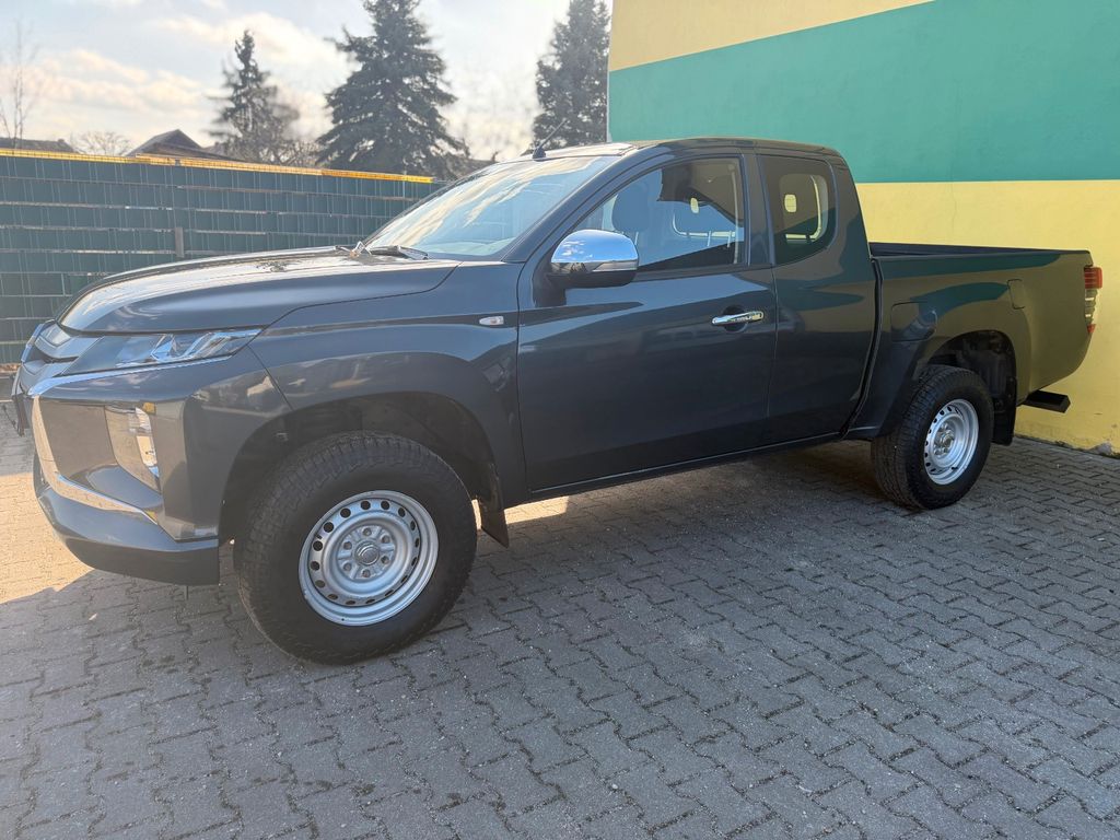 Bild des Angebotes Mitsubishi L200 Basis Club Cab 4WD Klima
