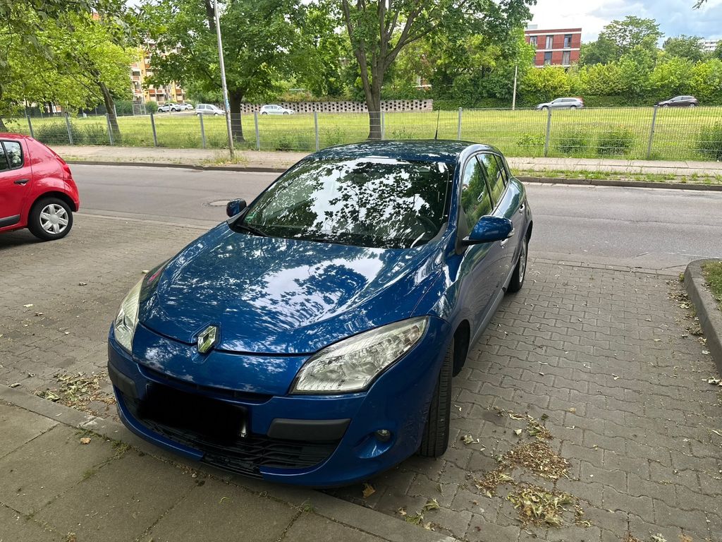 Bild des Angebotes Renault Megane Grandtour Dynamique 1.6 16V 110 Dynamique