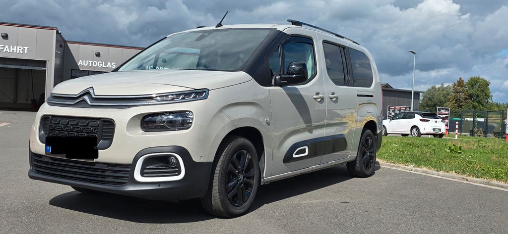 Bild des Angebotes Citroën Berlingo XL 131 PS Benzin | EAT8 Automatik,AHK