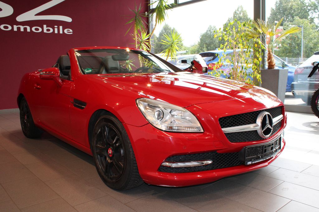 Bild des Angebotes Mercedes-Benz SLK 200 Roadster SHZ Temp Navi Pano Nackenhz.