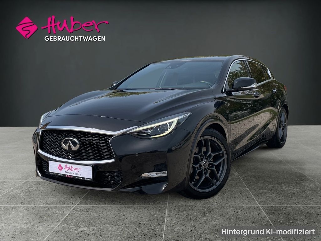 Infiniti Q30 2.0 Sport Tech 211 PS ( *ALLRAD * BOSE* )