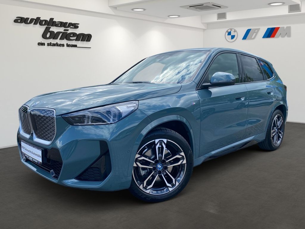 Bild des Angebotes BMW iX1 xDrive30 M Sport, INKL.ZUBEHÖRAKTION 1.190 €